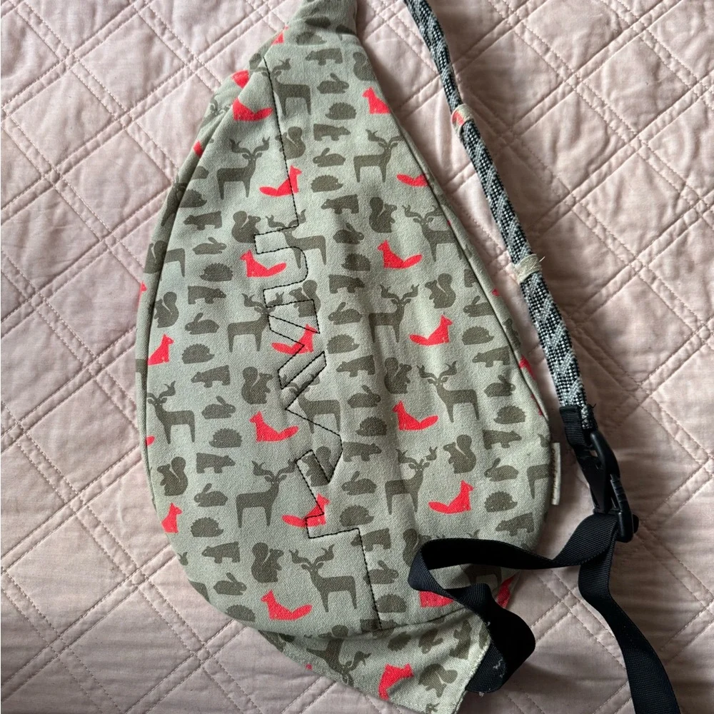 Kavu Sling Bag with Orange and Olive Design - Picture 2 of 3